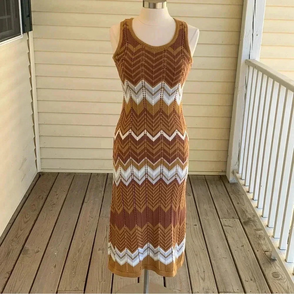 VERSONA Crochet Maxi Dress Carmel Latte Size Medium NWT Brown & Light Blue Boho - Picture 2 of 13